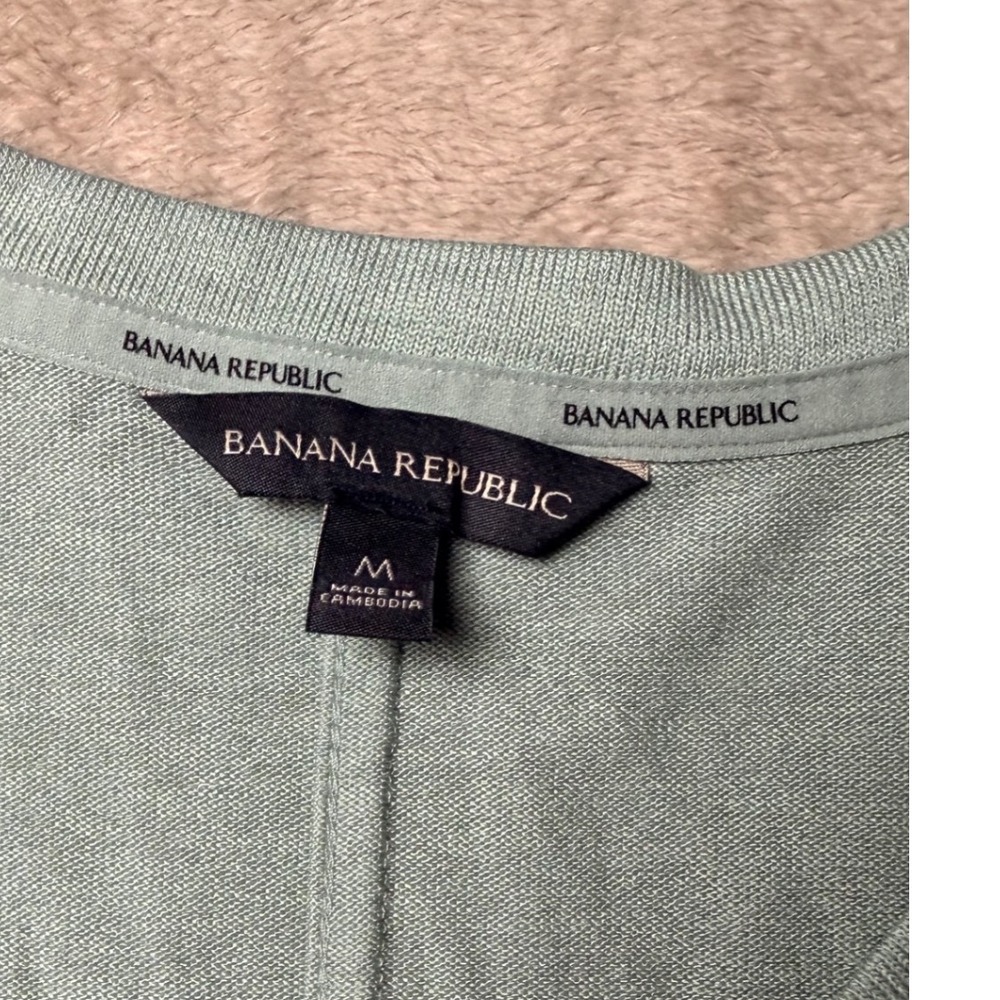 Banana Republic Womens Sage Green‎ V-Neck Long Sleeve Knit Top Size M Classic - Picture 3 of 5
